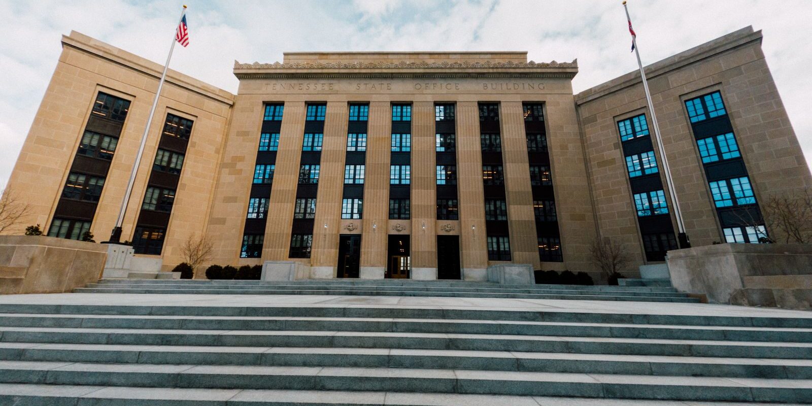 Federal Reserve Building – July 2026 Rate Decision Federal Reserve building exterior, representing the July 2026 FOMC decision to hold interest rates at 3.50-3.75%