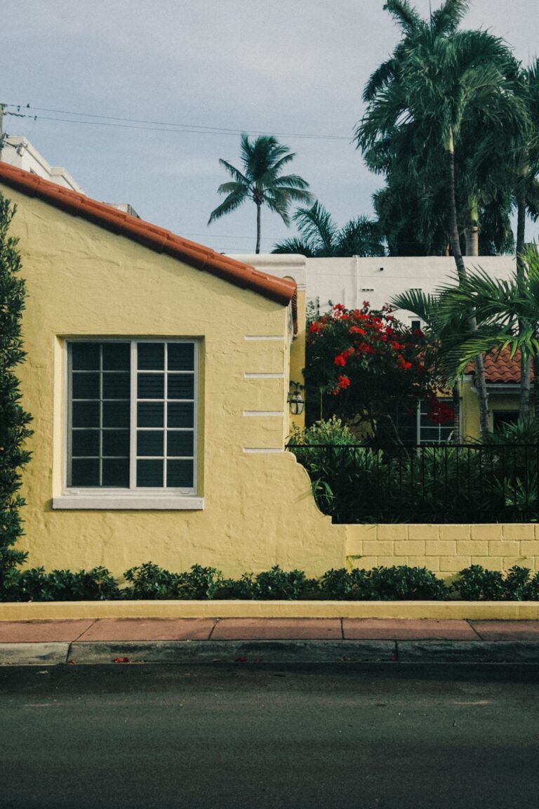 Florida HELOC 2026: The Insurance-First Playbook (Rules, LTV Limits, and Worked Scenarios for Florida Homeowners)