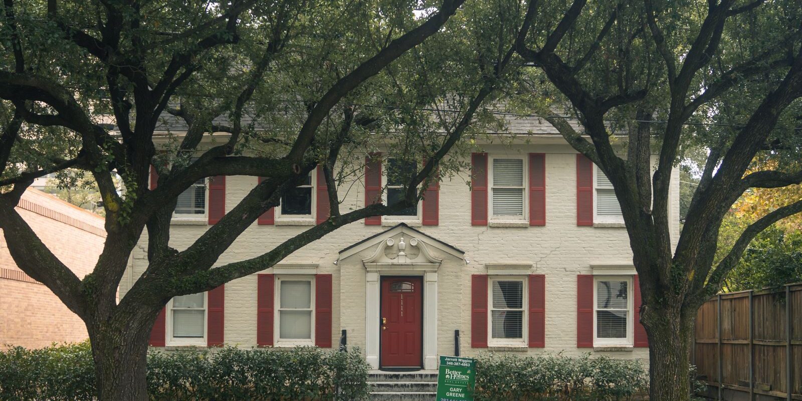 Texas Suburban Home – HELOC Article XVI Suburban Texas home in Houston, representing the equity built by Texas homeowners exploring HELOC options under Article XVI constitutional rules